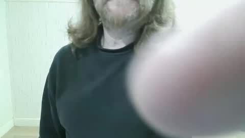 Snapshot of saltimbanquier chatting on 03-04-26, 08:59 Saltimbanquier Salt ou Banquier online show from 03-04-26, 08:59