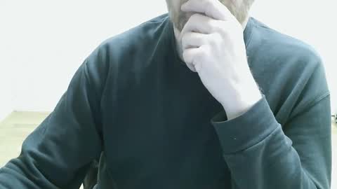 Snapshot of saltimbanquier chatting on 03-11-26, 03:18 Saltimbanquier Salt ou Banquier online show from 03-11-26, 03:18