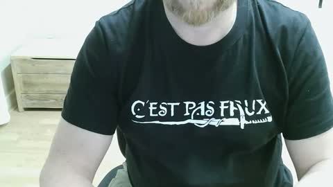 Snapshot of saltimbanquier chatting on 04-21-26, 11:38 Saltimbanquier Salt ou Banquier online show from 04-21-26, 11:38