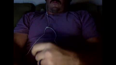 Snapshot of salty612 chatting on 12-21-25, 04:41 salty612 online show from 12-21-25, 04:41