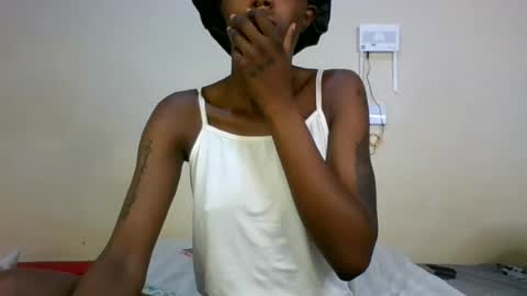 Snapshot of saltysugar20 chatting on 06-12-26, 04:11 Sugarbabe online show from 06-12-26, 04:11