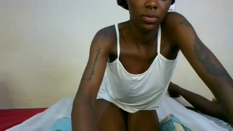 Snapshot of saltysugar20 chatting on 06-13-26, 04:32 Sugarbabe online show from 06-13-26, 04:32