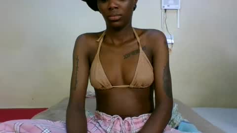 Snapshot of saltysugar20 chatting on 06-15-26, 03:58 Sugarbabe online show from 06-15-26, 03:58