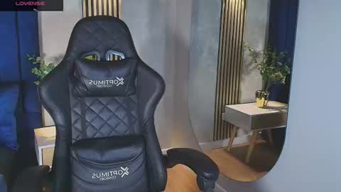 Snapshot of salvatore_damore chatting on 06-20-26, 12:14 SALVATORE online show from 06-20-26, 12:14