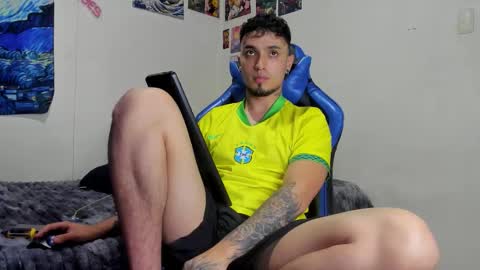   online show from 11-21-25, 01:48