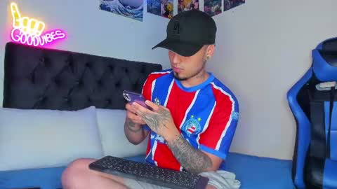   online show from 07-01-26, 01:07