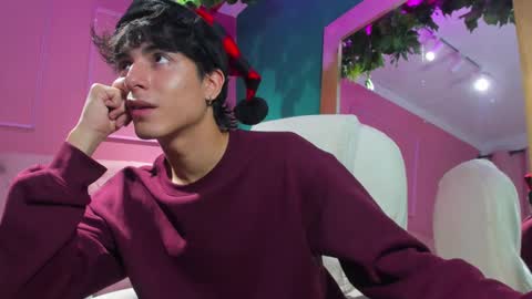 Snapshot of salvatore_monterey chatting on 12-18-24, 01:37 salvatore online show from 12-18-24, 01:37