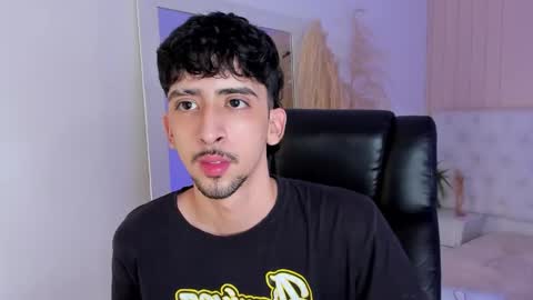 Snapshot of salvatore_monterey chatting on 09-26-25, 08:24 salvatore online show from 09-26-25, 08:24