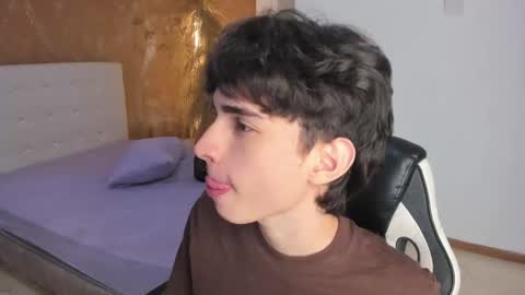 salvatore  online show from 03-08-26, 09:29