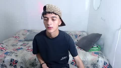 Snapshot of sam__cute chatting on 04-25-26, 01:19 sam__cute online show from 04-25-26, 01:19
