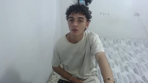 Snapshot of sam__cute chatting on 06-19-26, 03:00 sam__cute online show from 06-19-26, 03:00