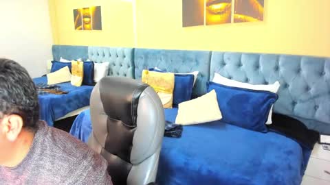 Snapshot of sam_and_molly chatting on 12-01-24, 07:14 Sam and Molly online show from 12-01-24, 07:14