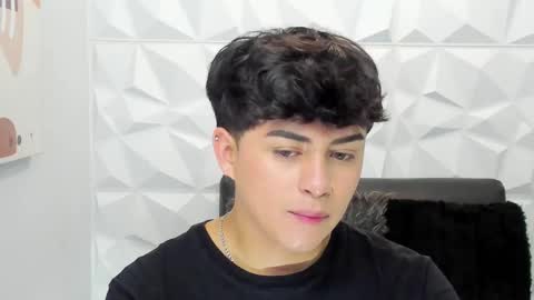 Snapshot of sam_daves_ chatting on 12-02-25, 02:23 Sam online show from 12-02-25, 02:23