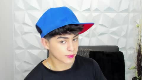 Snapshot of sam_daves_ chatting on 12-03-25, 01:53 Sam online show from 12-03-25, 01:53