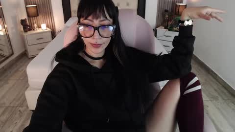 Snapshot of sam_mansson66 chatting on 01-11-25, 03:31 SAM MANSON online show from 01-11-25, 03:31