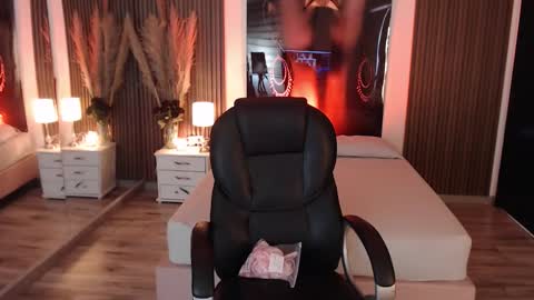 SAM MANSON online show from 11-01-25, 02:19