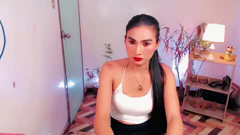 Snapshot of sam_mitinair chatting on 12-05-24, 12:22 sam online show from 12-05-24, 12:22