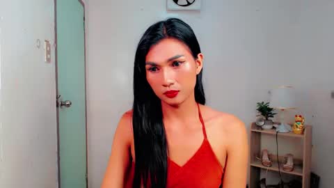 Snapshot of sam_mitinair chatting on 01-08-25, 12:17 sam online show from 01-08-25, 12:17