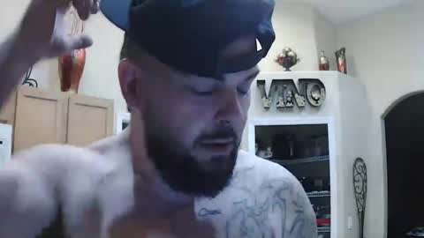 Snapshot of sam_papithebarber chatting on 12-29-24, 10:01 sam_papithebarber online show from 12-29-24, 10:01