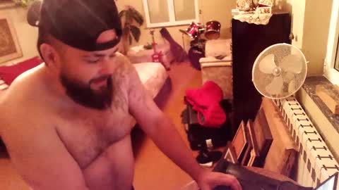 Snapshot of sam_papithebarber chatting on 11-18-25, 05:01 sam_papithebarber online show from 11-18-25, 05:01