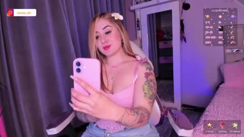 Snapshot of sam_thompsoon_ chatting on 06-01-26, 03:19 Sam online show from 06-01-26, 03:19