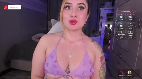 Snapshot of sam_thompsoon_ chatting on 07-23-26, 01:58 Sam online show from 07-23-26, 01:58