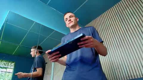 Sam Vega online show from 09-10-25, 07:25