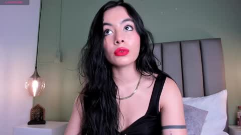 Snapshot of samaantharey chatting on 01-25-25, 04:13 Samantha online show from 01-25-25, 04:13