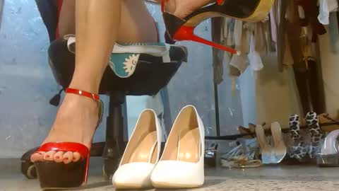 Snapshot of samanta_brownn_ chatting on 05-11-26, 02:45 samanta online show from 05-11-26, 02:45