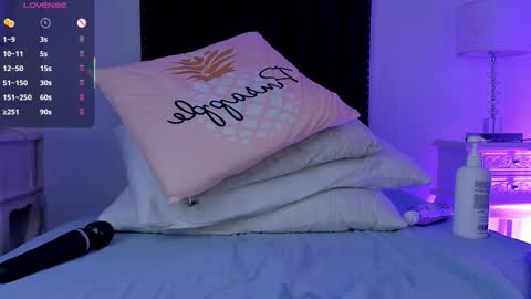  samanta  online show from 11-10-25, 09:36