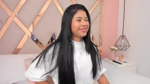 Snapshot of samantaa_shy chatting on 10-15-25, 02:55 sam online show from 10-15-25, 02:55
