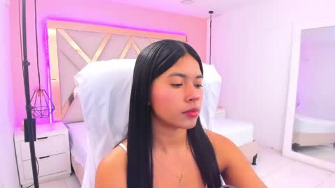 Snapshot of samantaa_shy chatting on 05-15-26, 04:19 sam online show from 05-15-26, 04:19