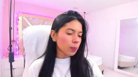 Snapshot of samantaa_shy chatting on 05-26-26, 03:13 sam online show from 05-26-26, 03:13