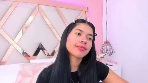 Snapshot of samantaa_shy chatting on 05-29-26, 03:37 sam online show from 05-29-26, 03:37