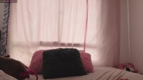 Snapshot of samantamaturehot chatting on 05-16-26, 12:26 Samanta... online show from 05-16-26, 12:26