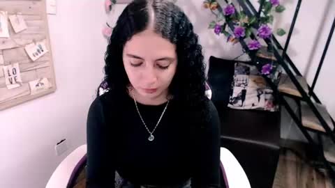 Snapshot of samantha2girl chatting on 06-21-26, 05:37 samantha online show from 06-21-26, 05:37