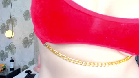 Snapshot of samantha_duque11 chatting on 01-11-25, 10:08 Samantha online show from 01-11-25, 10:08