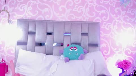 Snapshot of samantha_duque11 chatting on 01-31-25, 12:39 Samantha online show from 01-31-25, 12:39