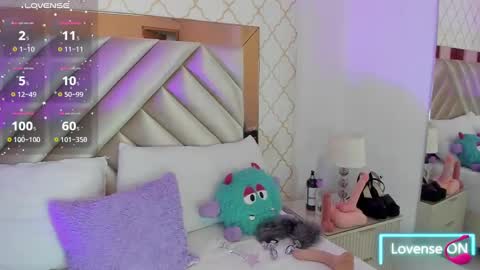 Snapshot of samantha_duque11 chatting on 02-08-25, 08:32 Samantha online show from 02-08-25, 08:32