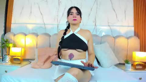 Snapshot of samantha_fiire chatting on 07-06-26, 12:13 samantha_fiire online show from 07-06-26, 12:13