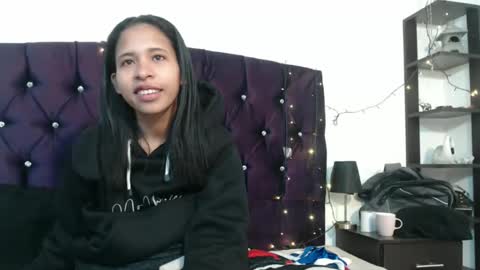 lizzy online show from 12-25-24, 08:18