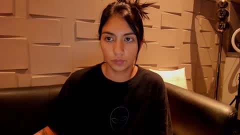 Samantha online show from 02-19-25, 09:39