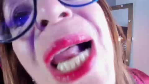 Snapshot of samantha_mature56 chatting on 09-29-25, 09:14 Sam online show from 09-29-25, 09:14