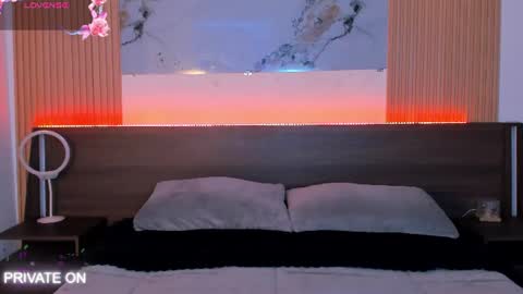 Snapshot of samantha_moons chatting on 07-23-26, 12:13 samantha_moons online show from 07-23-26, 12:13