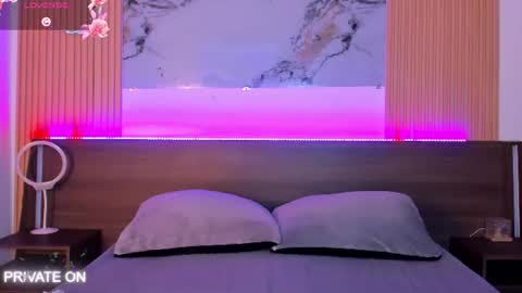 Snapshot of samantha_moons chatting on 07-28-26, 01:12 samantha_moons online show from 07-28-26, 01:12