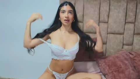 Snapshot of samantha_velvet_ chatting on 05-29-26, 09:02 SAMANTHA VELVET online show from 05-29-26, 09:02
