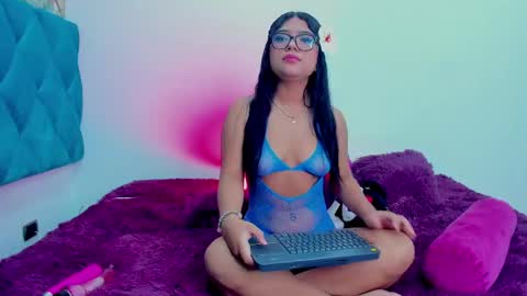 Samantha online show from 03-22-26, 03:43