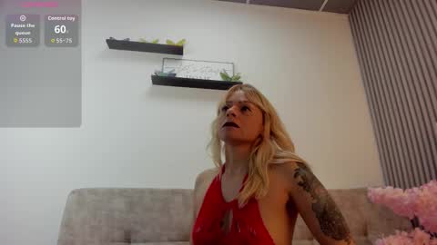 Snapshot of samanthajonexxx chatting on 10-27-25, 01:26 samanthajonexxx online show from 10-27-25, 01:26