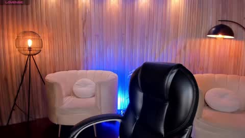 Snapshot of samanthaklein_ chatting on 12-29-24, 11:29 Samantha Klein online show from 12-29-24, 11:29