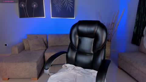 Snapshot of samanthaklein_ chatting on 01-30-25, 09:47 Samantha Klein online show from 01-30-25, 09:47